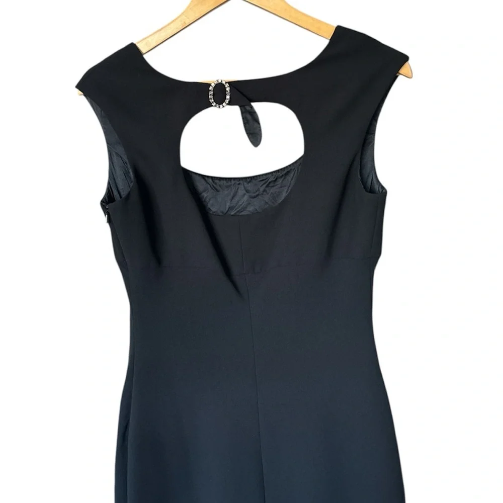 JONES NEW YORK 90s Minimalist LBD Cutout Back Buckle Dress | 10 - Picture 7 of 8